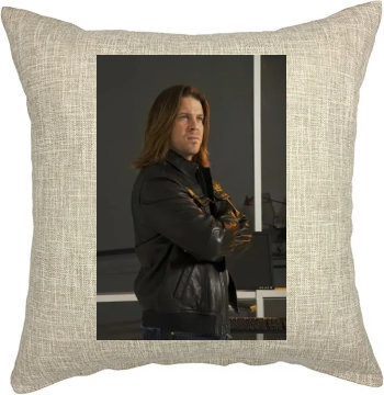 Leverage Pillow