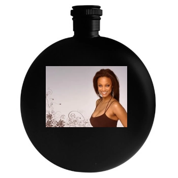 Tyra Banks Round Flask