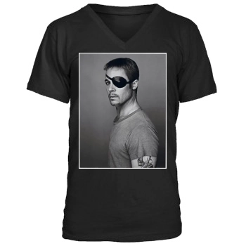 Brad Pitt Men's V-Neck T-Shirt