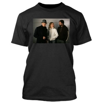 Julia Stiles Men's TShirt