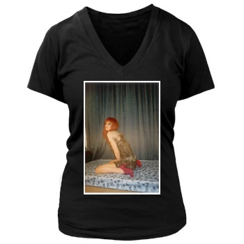 Lydia Hearst Women's Deep V-Neck TShirt