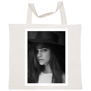 Barbara Palvin Tote