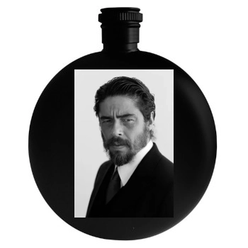 Benicio del Toro Round Flask