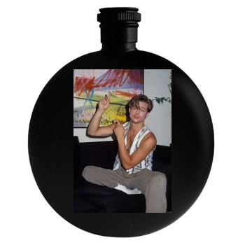 Brad Pitt Round Flask