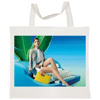 Barbara Palvin Tote