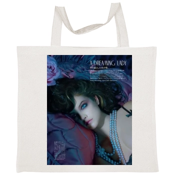 Barbara Palvin Tote