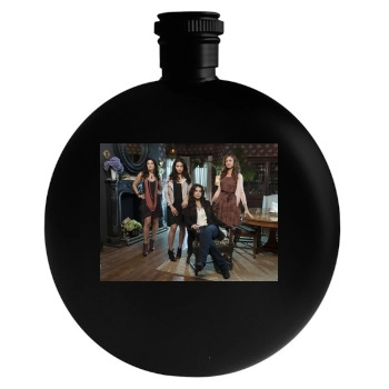 Jenna Dewan Round Flask