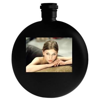 Clemence Poesy Round Flask