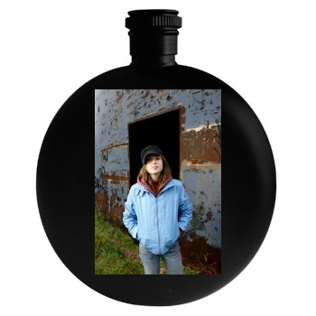 Ellen Page Round Flask