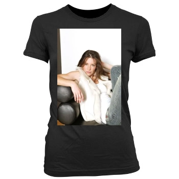 Evangeline Lilly Women's Junior Cut Crewneck T-Shirt