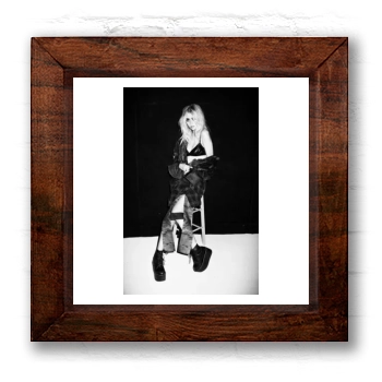 Taylor Momsen 6x6