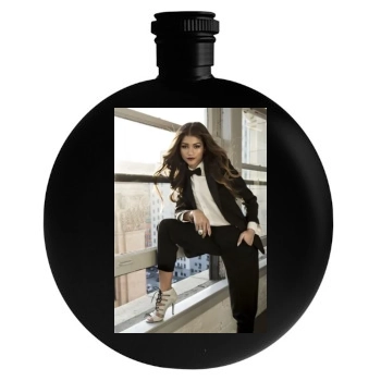 Zendaya Coleman Round Flask