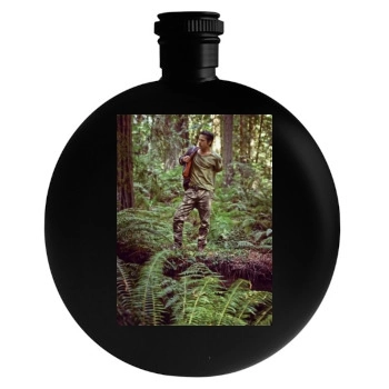 Brad Pitt Round Flask