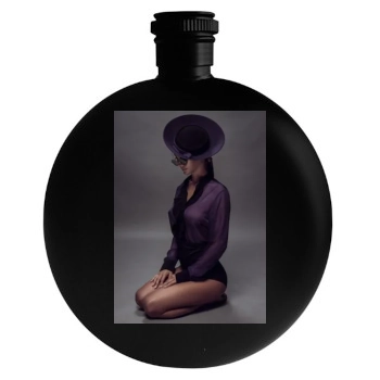 Bryana Holly Round Flask