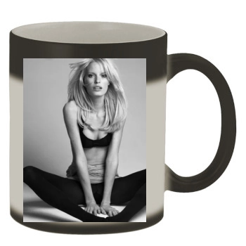 Caroline Winberg Color Changing Mug