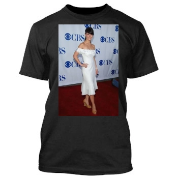 Jennifer Love Hewitt Men's TShirt