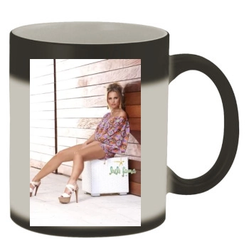 Elisandra Tomacheski Color Changing Mug