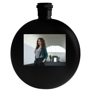 Elizabeth Jagger Round Flask