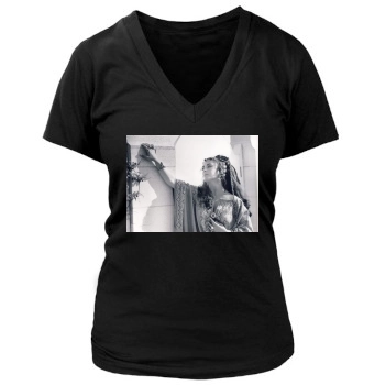 Elizabeth Taylor Women's Deep V-Neck TShirt