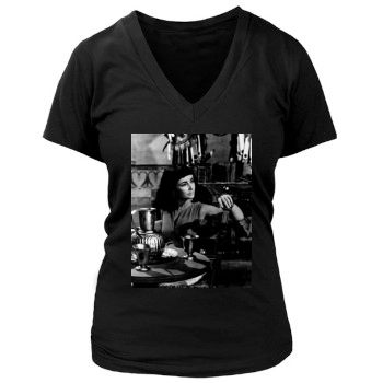 Elizabeth Taylor Women's Deep V-Neck TShirt