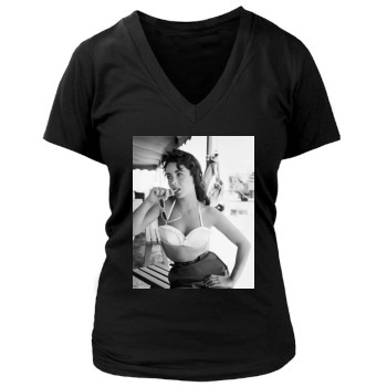 Elizabeth Taylor Women's Deep V-Neck TShirt