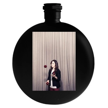 Ellen Page Round Flask
