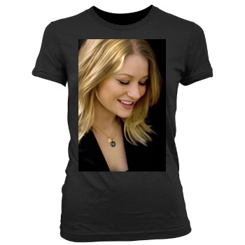 Emilie de Ravin Women's Junior Cut Crewneck T-Shirt