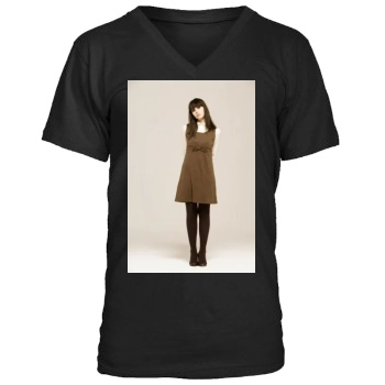 Felicity Jones Men's V-Neck T-Shirt