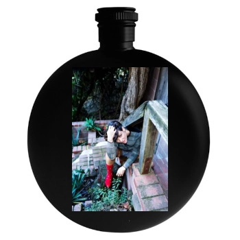 Evangeline Lilly Round Flask