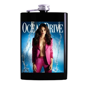 Jenna Dewan Hip Flask