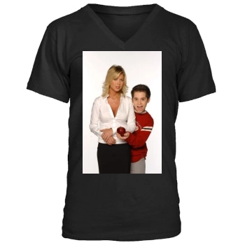 Tara Reid Men's V-Neck T-Shirt