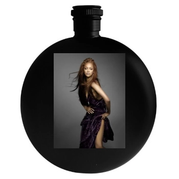 Tyra Banks Round Flask