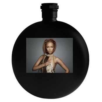 Tyra Banks Round Flask