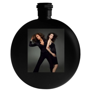 Tyra Banks Round Flask