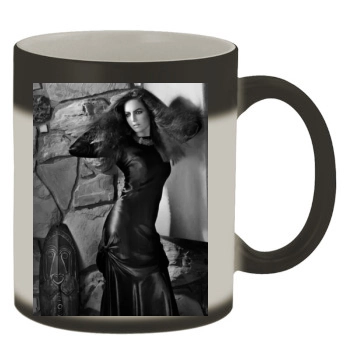 Camilla Belle Color Changing Mug