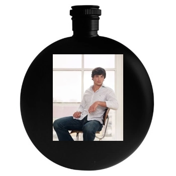 Tom Welling Round Flask