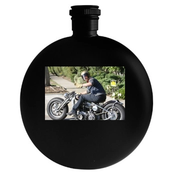 Brad Pitt Round Flask