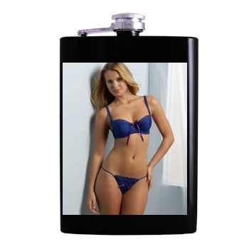 Elisandra Tomacheski Hip Flask