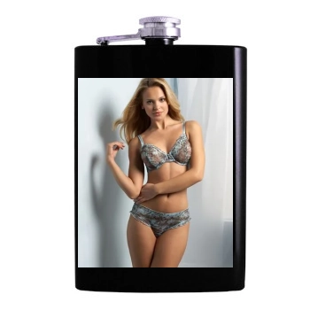 Elisandra Tomacheski Hip Flask