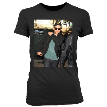 Robert Pattinson Women's Junior Cut Crewneck T-Shirt