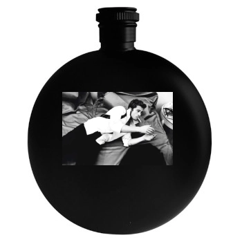 Brad Pitt Round Flask