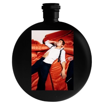 Brad Pitt Round Flask