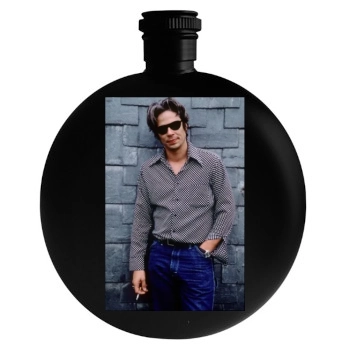 Benicio del Toro Round Flask