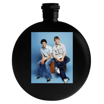 Benjamin McKenzie Round Flask