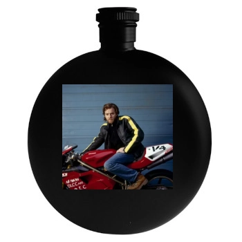 Ewan McGregor Round Flask