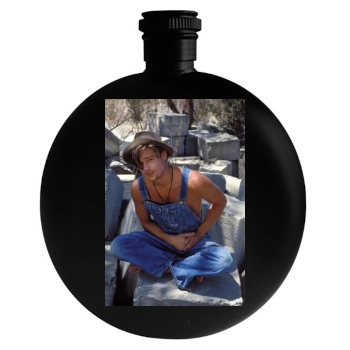 Brad Pitt Round Flask