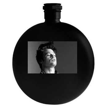 Brad Pitt Round Flask