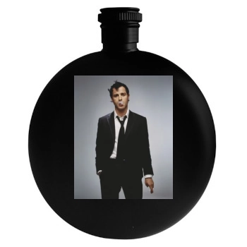 Justin Theroux Round Flask