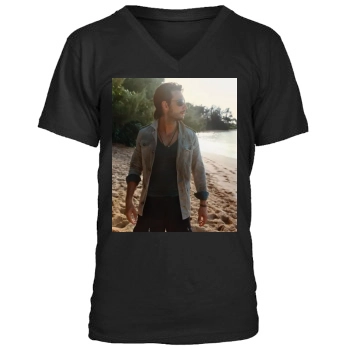 Rodrigo Santoro Men's V-Neck T-Shirt