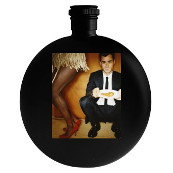 Justin Theroux Round Flask